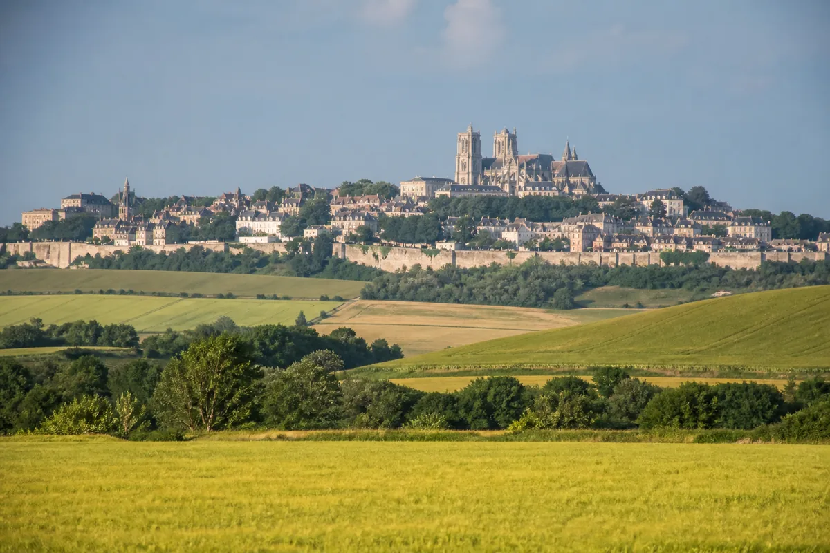 Paysage du departement Aisne, illustration de l'edition de livres et des auteurs locaux