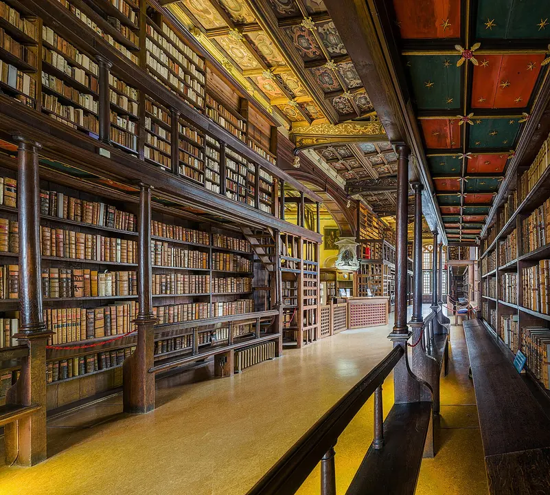 Intérieur de la bibliothèque Duke Humfrey, à Oxford.