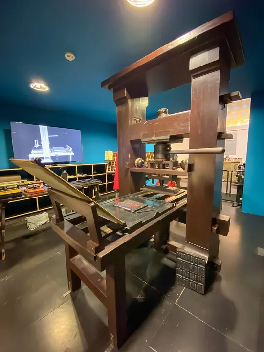 Reconstitution d’une presse au musée Gutenberg de Mayence, photographiée en 2019.